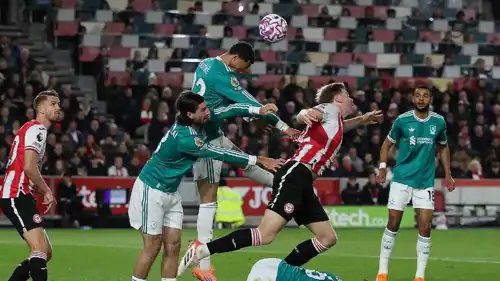 مباراة ليفربول ضد برينتفورد في الدوري الإنجليزي