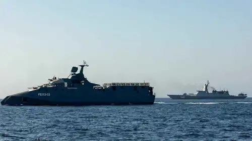 مناورات عسكرية مشتركة إيرانية روسية صينية