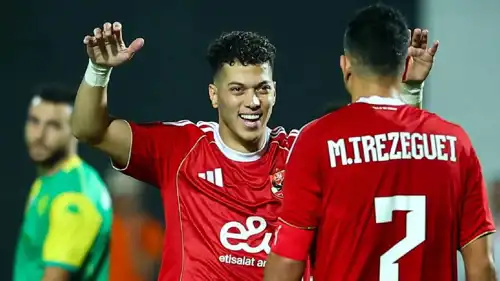 إمام عاشور نجم الأهلي المصري