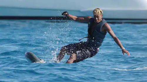 لامين يامال خلال قضاء إجازته