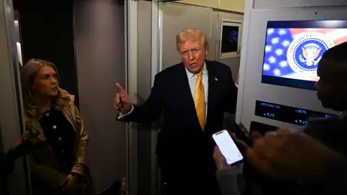 ترامب خلال حديثه للصحفيين