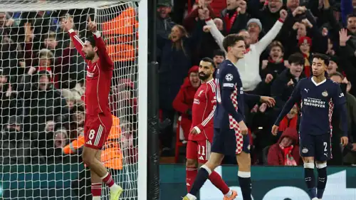 ليفربول وآيندهوفن