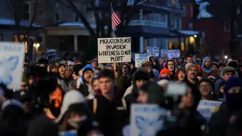 احتجاجات بعد وفاة امرأة في مينيابوليس برصاص الشرطة