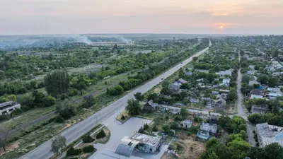  المباني المتضررة جراء ضربات روسية في بلدة كوستيانتينيفكا 