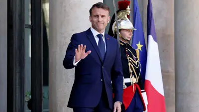  الرئيس الفرنسي إيمانويل ماكرون 