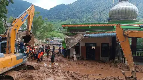 فيضانات سابقة في جزيرة سومطرة 