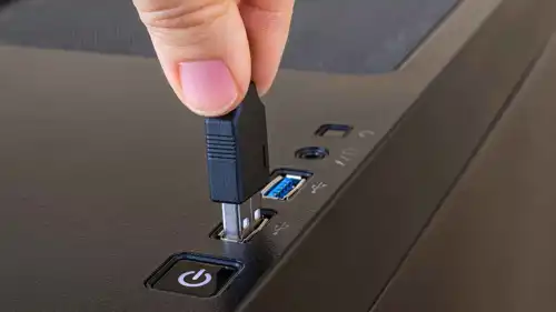 منفذ USB باللون الأزرق