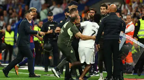 من اشتباك فينيسيوس ويامال في الكلاسيكو