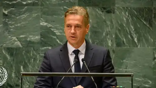 رئيس الوزراء السلوفيني روبرت جولوب