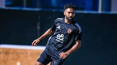 حسين الشحات نجم الأهلي المصري 