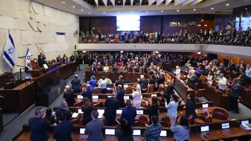 مودي خلال إلقاء خطابه في "الكنيست"