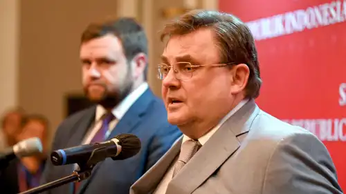 وزير العدل الروسي كونستانتين تشويتشنكو