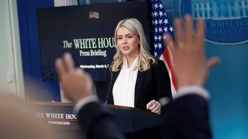  المتحدثة باسم البيت الأبيض كارولاين ليفيت