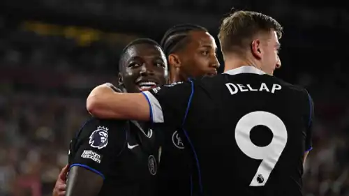 لاعبو تشيلسي الإنجليزي