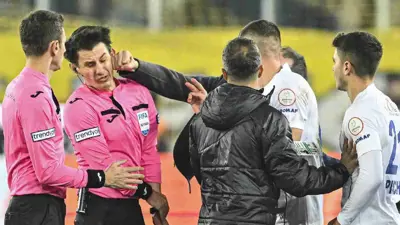 الحكم التركي خليل أوموت 