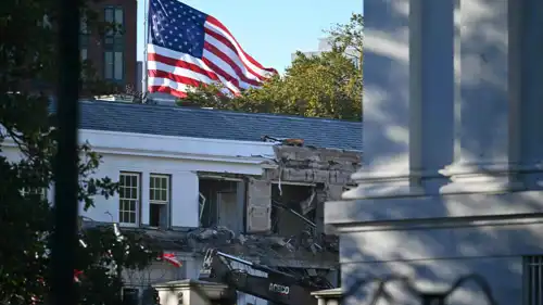 من عمليات الهدم التي لحقت بالبيت الأبيض