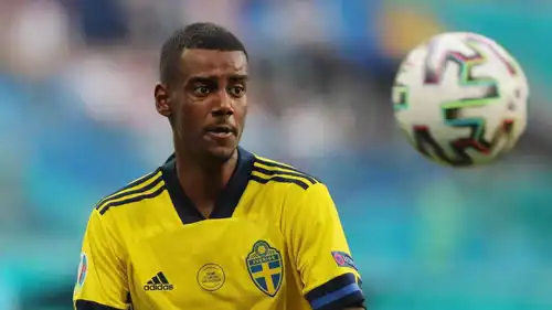 إيزاك نجم نيوكاسل