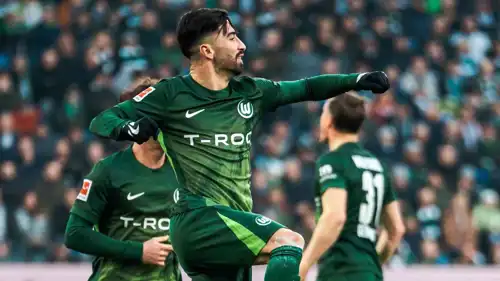 محمد أمين عمورة لاعب فولفسبورغ