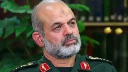 العميد أحمد وحيدي نائبا لقائد الحرس الثوري الإيراني