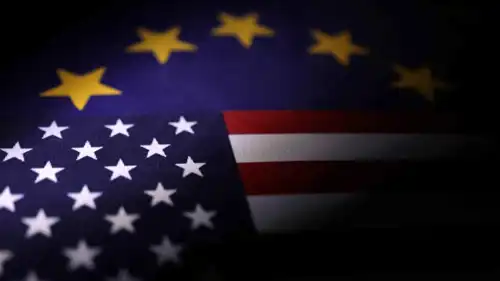 علما الاتحاد الأوروبي والولايات المتحدة