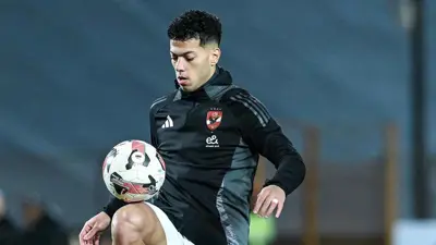 إمام عاشور نجم الأهلي المصري