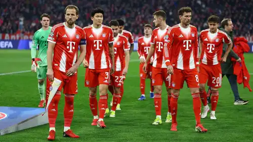 هاري كين مع زملائه في بايرن ميونخ