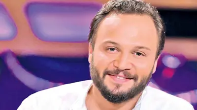 الفنان السوري مكسيم خليل