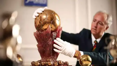 الكرة الذهبية السوبر