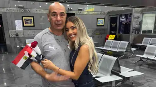 يارا ابنة حسام حسن معه بالتأهل لكأس العالم