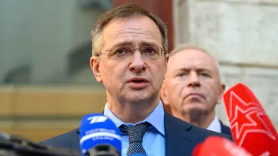  المسؤول في الكرملين فلاديمير ميدينسكي 