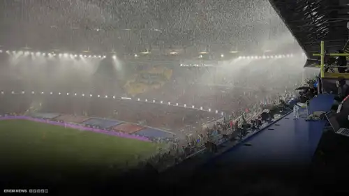 كامب نو يتحول لبركة مياه