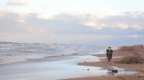 أثناء البحث عن المفقودين بانقلاب قارب صيد في البحر الأبيض المتوسط