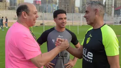 أحمد سليمان مع مدرب الزمالك جوزيه غوميز