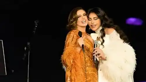 الفنانة أحلام وأنغام في حفل سابق