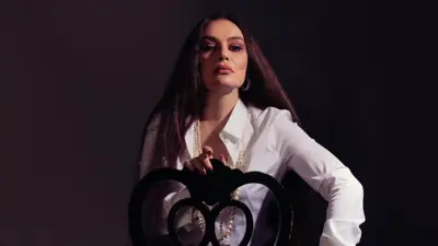 الفنانة المصرية شريهان 