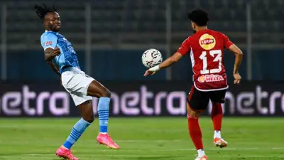 مباراة سابقة بين الأهلي وبيراميدز