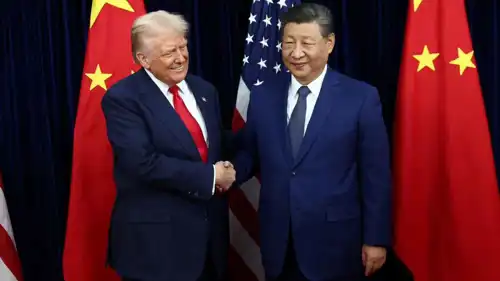ترامب ونظيره الصيني قبيل بدء المحادثات