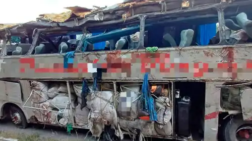 حافلة الركاب بعد الحادث