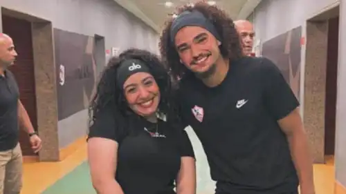 آدم كايد مع مشجعة للزمالك