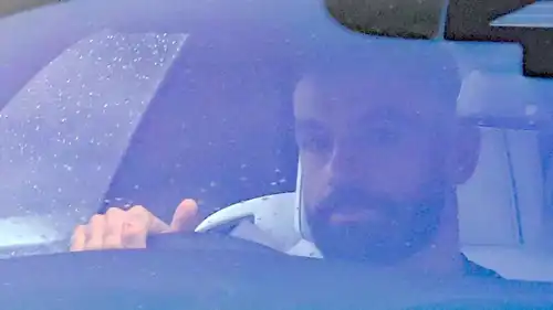 محمد صلاح يغادر مركز تدريبات ليفربول متهجمًا