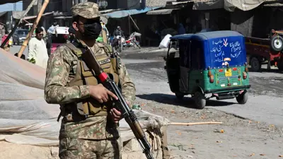 جندي من الجيش الباكستاني