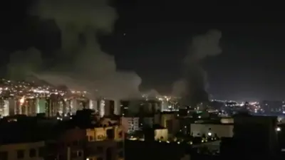 دخان يتصاعد من طهران بعد الهجوم الإسرائيلي