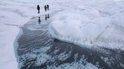 نهر جليدي (تعبيرية)