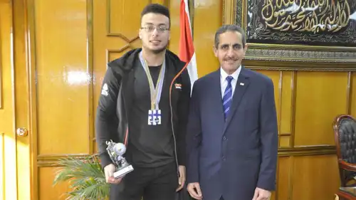 الدكتور طارق راشد رحمي