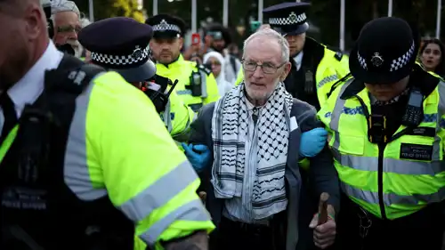 اعتقال متظاهرين مؤيدين للقضية الفلسطينية