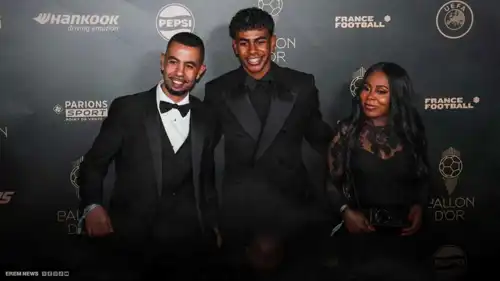 بعد خسارة الكرة الذهبية.. والد يامال يفتح النار على لجنة الجائزة