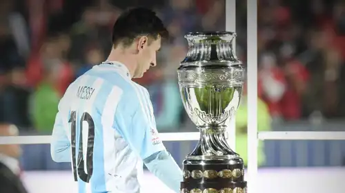 ميسي في نهائي كوبا أمريكا 2015