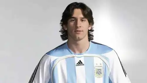 ميسي بقميص الأرجنتين