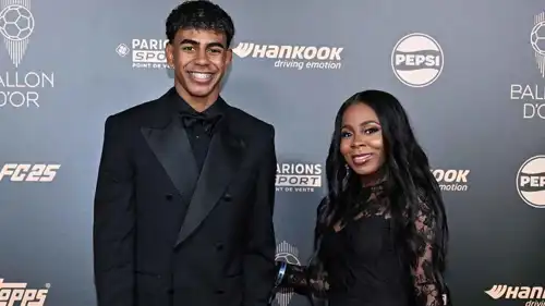 لامين يامال ووالدته