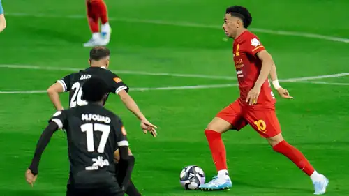 مصعب الجوير لاعب القادسية السعودي